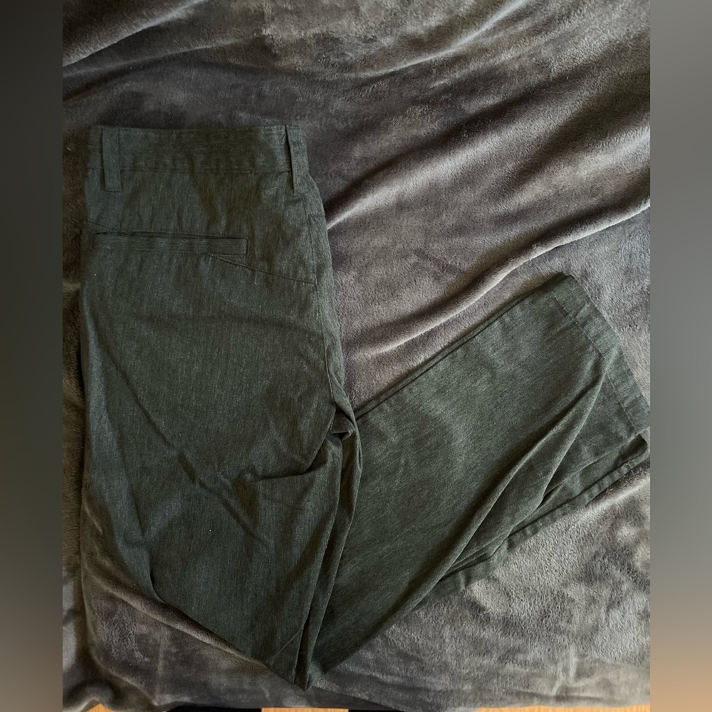Volcom Chino Pants Size 34